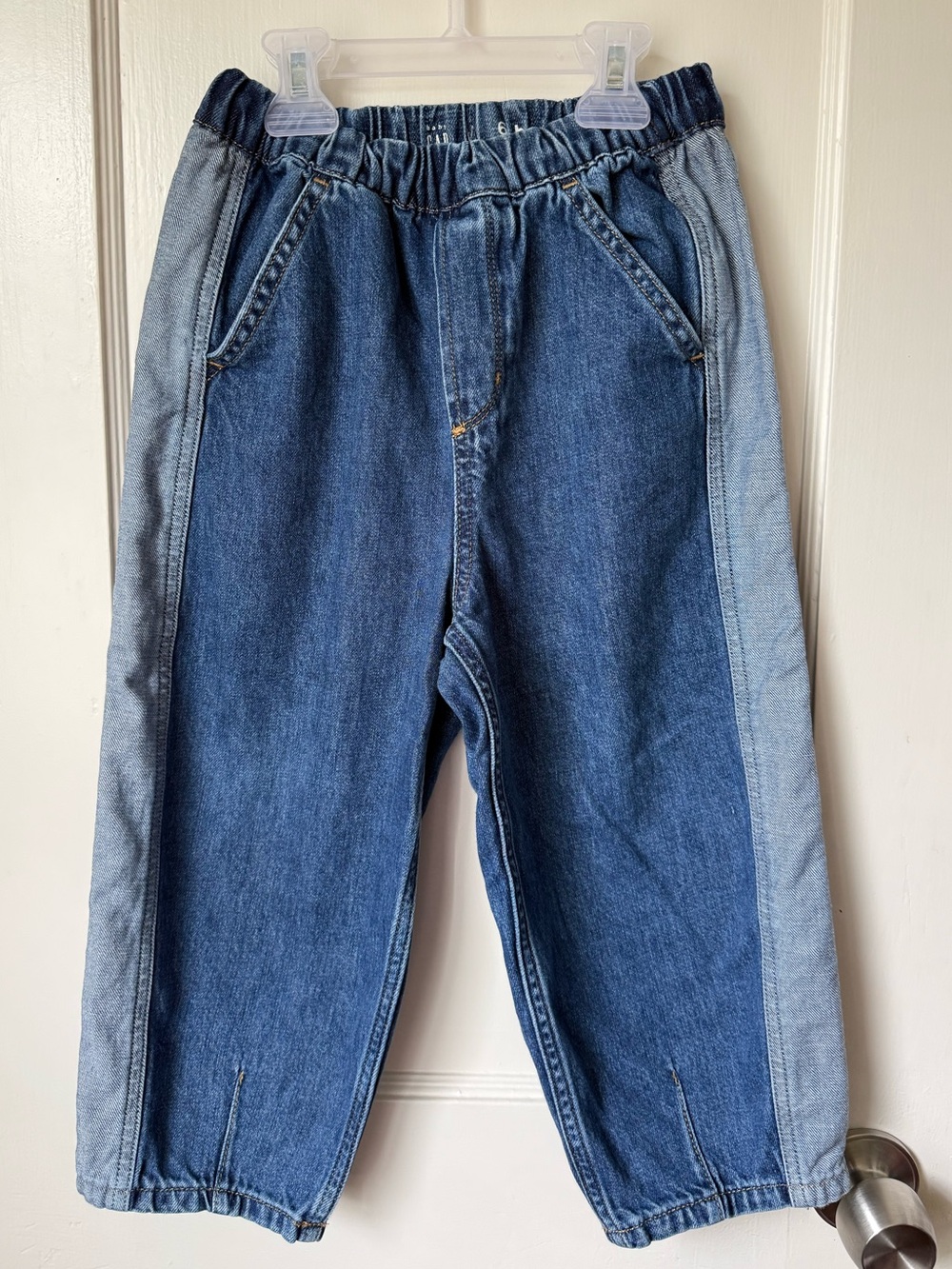 Gap kids two tone barrel jeans